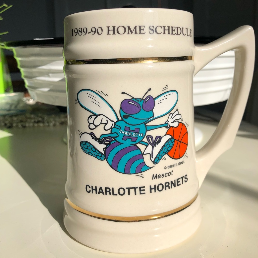 Charlotte Hornets 🐝 1989 - 1990 Season Home Schedule Mug Numbered Collectible